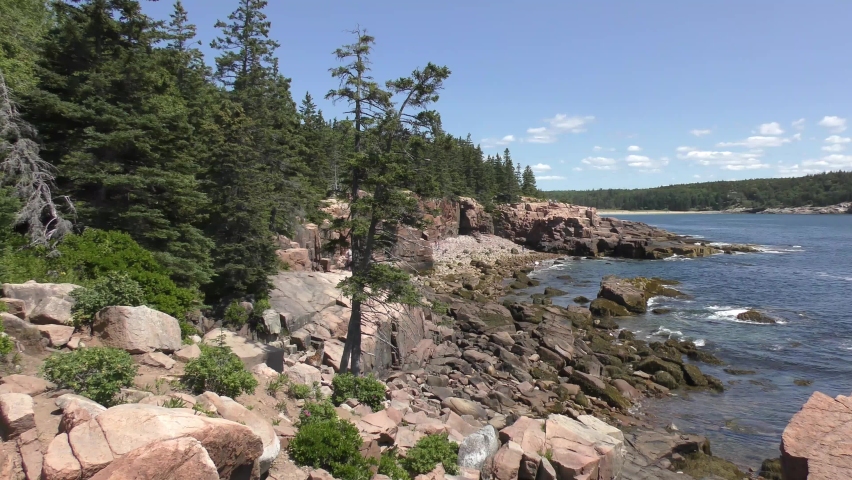 Rugged Shored of Maine, USA Acadia natural area