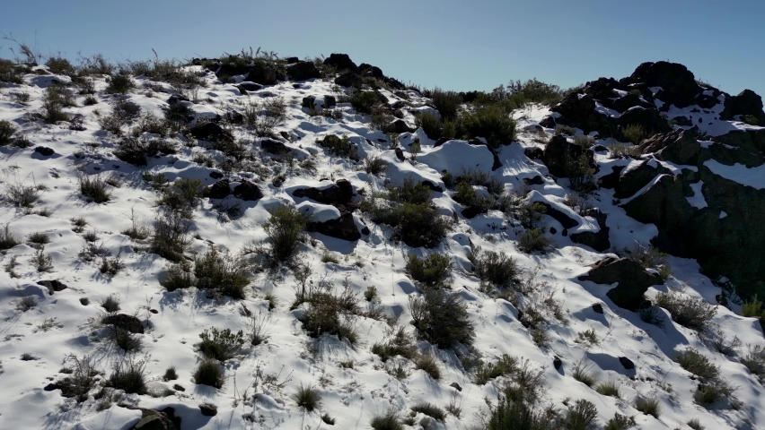 Fog in the mountains is a frequent phenomenon. It is both beautiful and dangerous. Fog can severely deteriorate visibility and make navigation very difficult. 