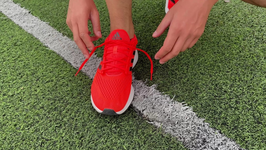 how long are reebok shoelaces