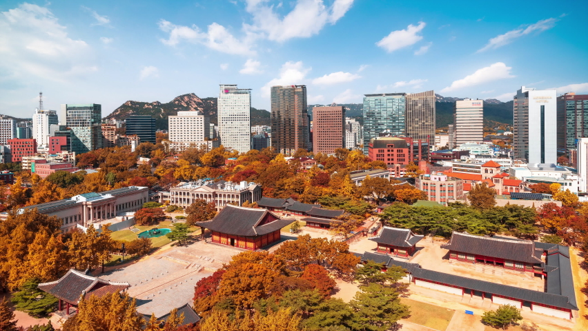 Zoom in, Autumn of Deoksugung Palace at Seoul,South Korea.Timelapse