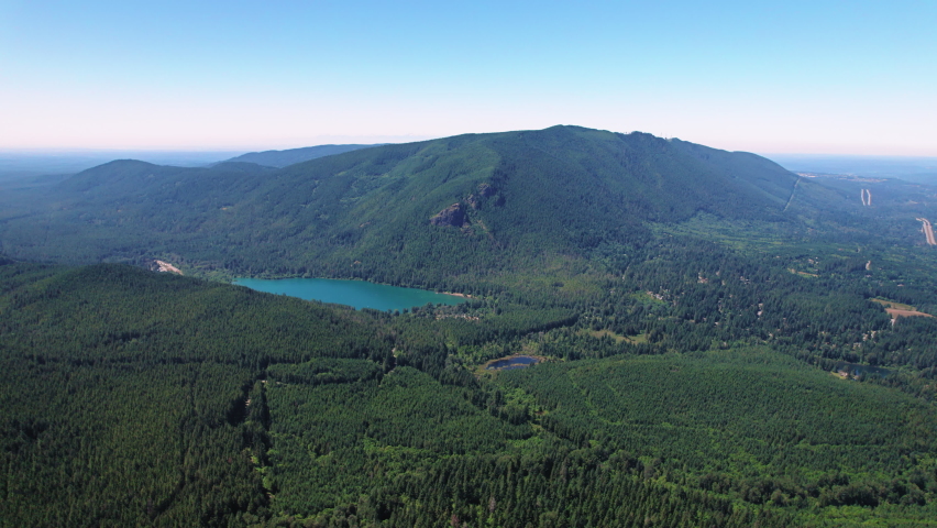 North Bend Aerial Pan from Rattlesnake Lake to Mt Si