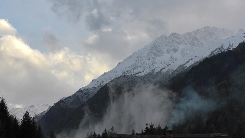 foggy sky in the mountains