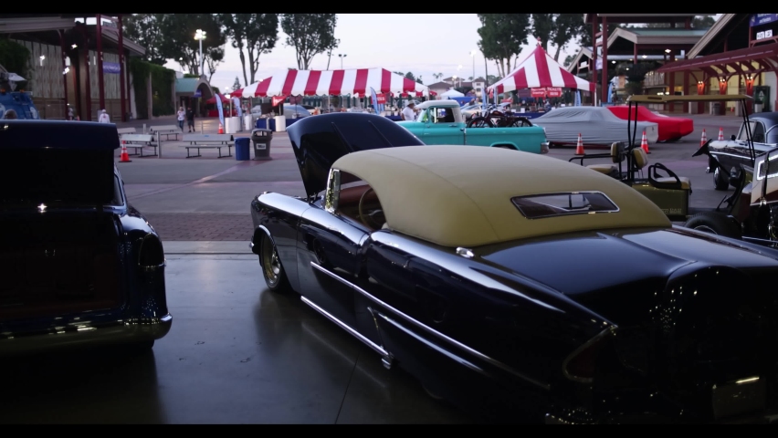 fully restored classic cars driving and on display Royalty-Free Stock Footage #1095081149