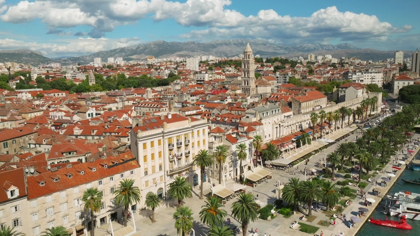 Aerial approach of the Riva and Diocletian