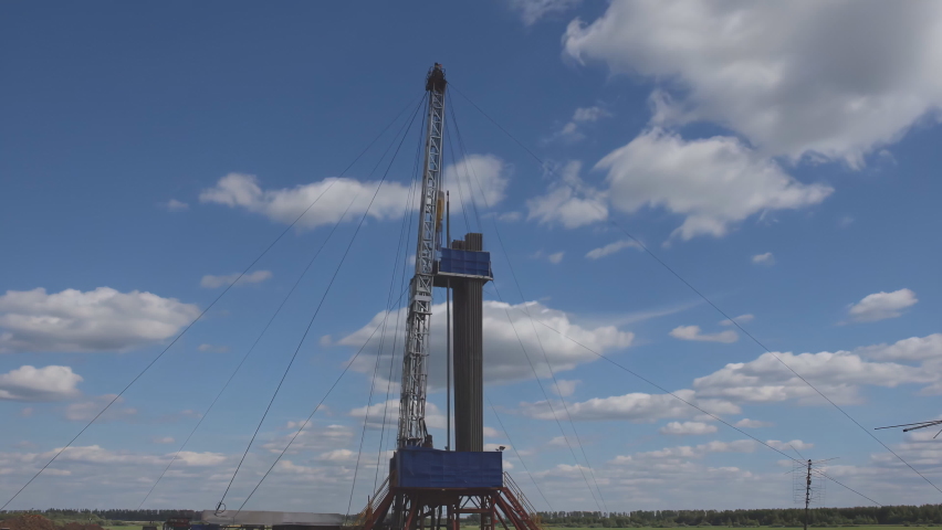 Drilling rig for oil production (time-lapse)