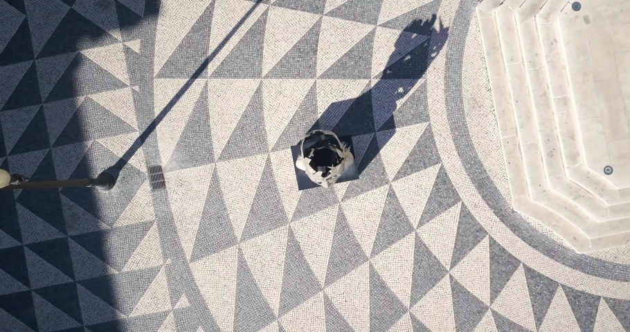 aerial top down of Praça do Município is one of the squares in Lisbon where one of the most historic moments for the country took place: the Proclamation of the Republic.