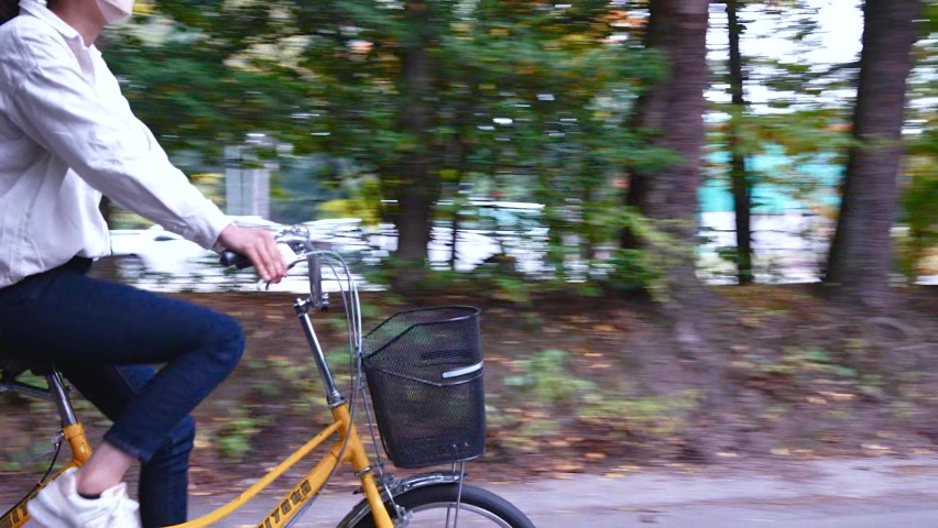 Parents and children enjoying cycling in Karuizawa