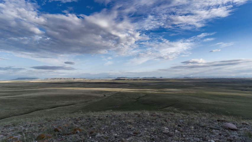 Lockdown Time Lapse Beautiful View Of Rock Formations While Clouds Moving In Sky - Yellowstone Park, Montana