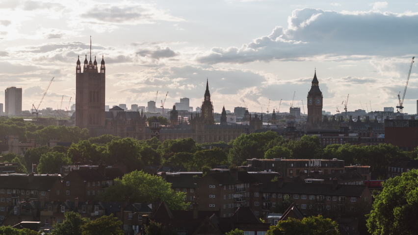 Establishing Aerial View Shot of London UK, United Kingdom, Westminster, rise up vrane shot, sunny day Royalty-Free Stock Footage #1096386163