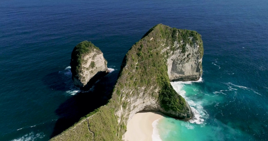 Nusa Penida, Bali, Indonesia. Manta Bay or Kelingking Beach on Nusa Penida Island, Bali. Nusa Penida is one of the most famous tourist attraction place to visit in Bali. Royalty-Free Stock Footage #1096693943