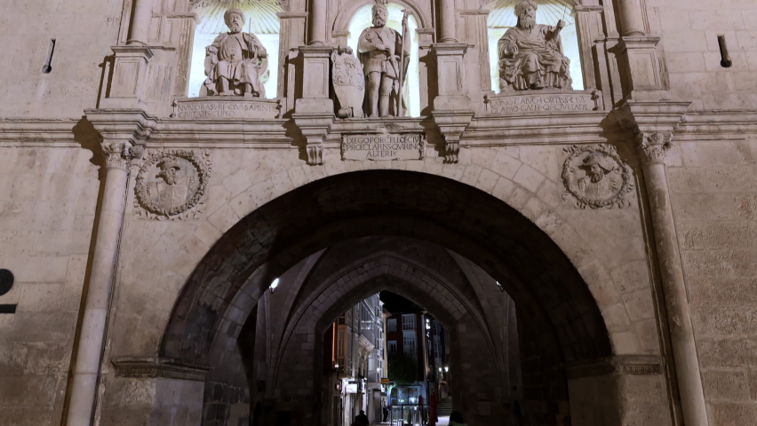  City gate Arco de Santa Maria at night in Burgos, Castilla y Leon, Spain. High quality 4k footage