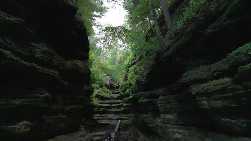 Aerial drone shot of Starved Rock State Park 