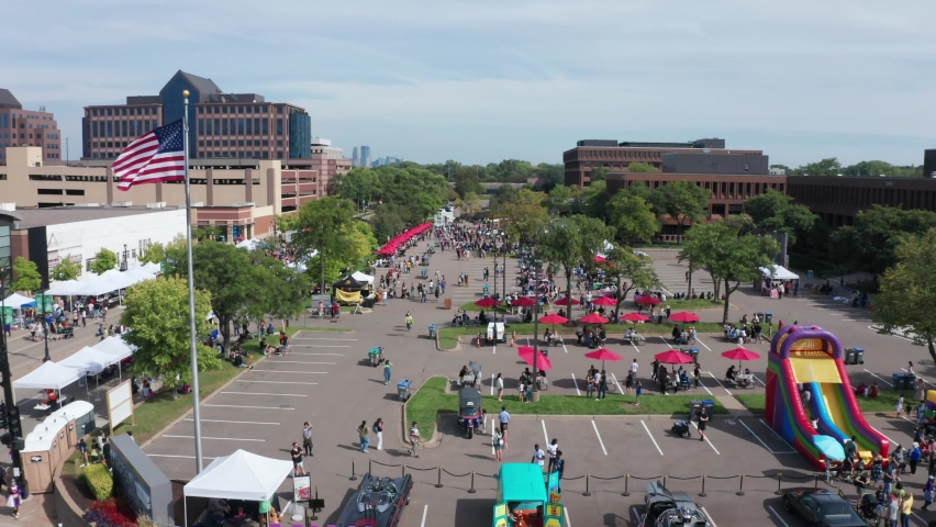 Aerial of a weekend market fair in Minnesota, USA Royalty-Free Stock Footage #1097809815