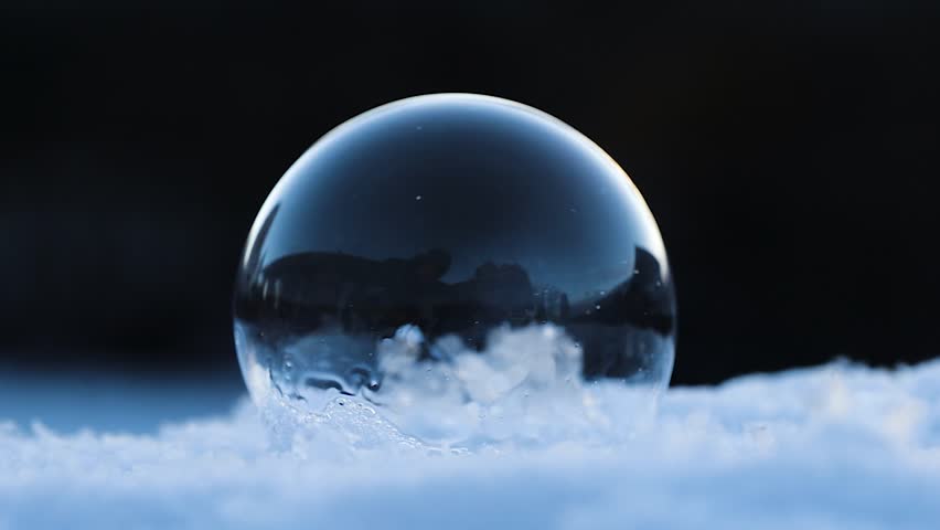 soap bubble freeze with ice crystals in realtime HD