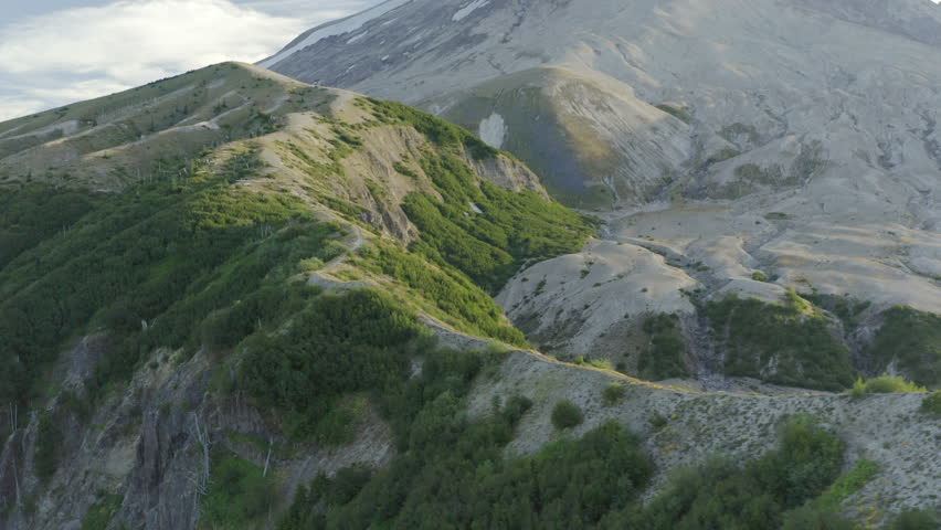 Aerial view of trail along ridge leading to the summit of Mount St. Helens park