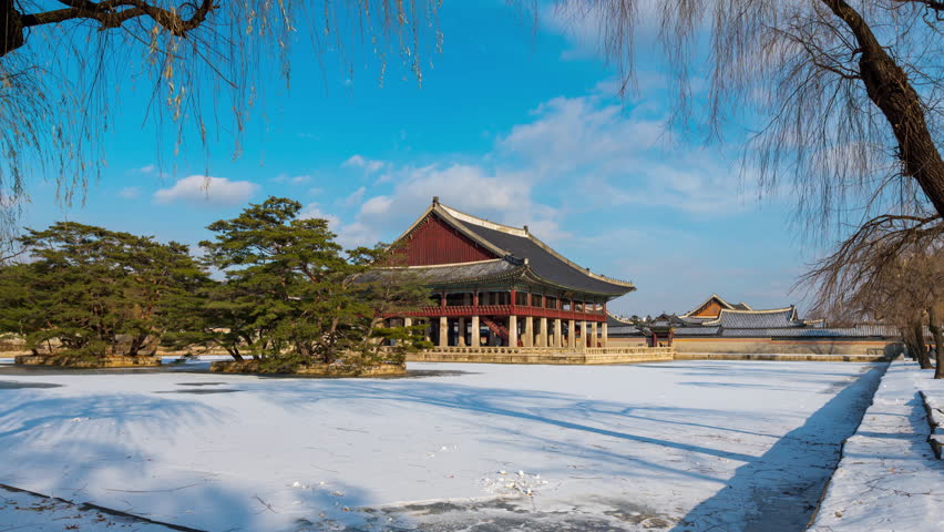 Time lapse4k. korea winter at Gyeonghoeru Pavilion in Gyeongbokgung Palace in Seoul, South Korea. 
