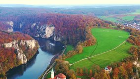 Kelheim is a charming town located in the Lower Bavarian region of Germany. It is nestled between the Danube River and the Bavarian Alps, offering a beautiful setting for a variety of outdoorAactiviti