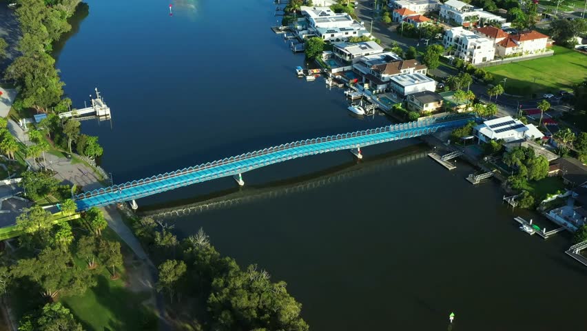 Gold Coasts Green Bridge, connecting Chevron Island to the Home of the Arts. Gold Coast Queensland