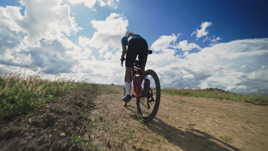 Cyclists adventure on gravel roads
