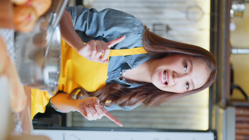 Asian Female Chef Talks about Ingredients, Teaches to bake bread. Online Video Class, Streaming Service of e-Learning Video Course.  bread Recipe Preparation record live online vertical record