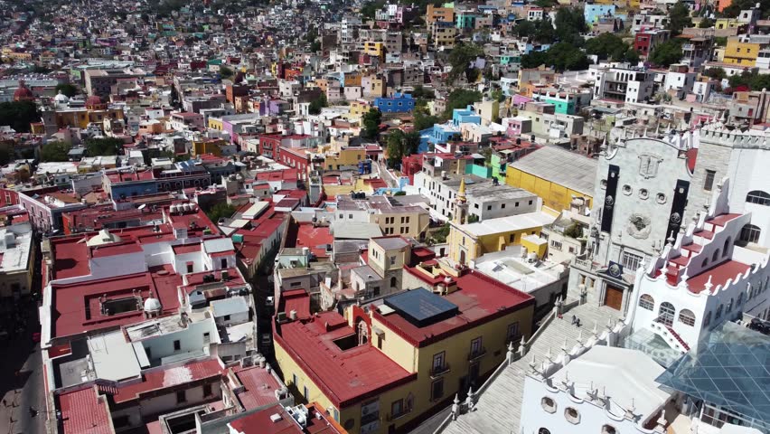 Orbit revealing main stairs and facade of University of Guanajuato