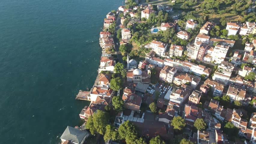 Istanbul houses by the sea