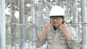 construction engineer Safety before starting work, 2 video clips