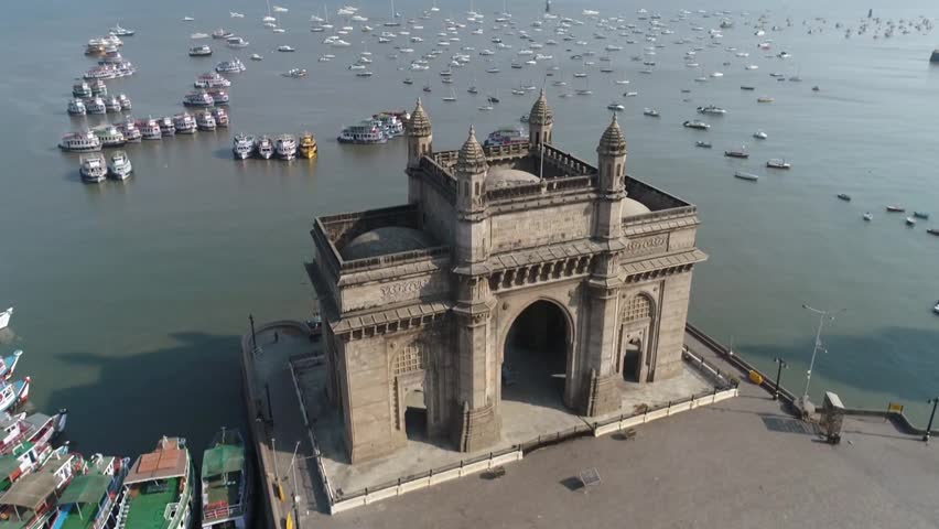 Aerial shot of the Gateway of India in Mumbai during Covid-19 Lockdown in India 
 Royalty-Free Stock Footage #1098932557