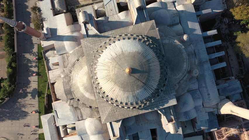Istanbul old town hagia sophia and blue mosque, aerial view, oe01