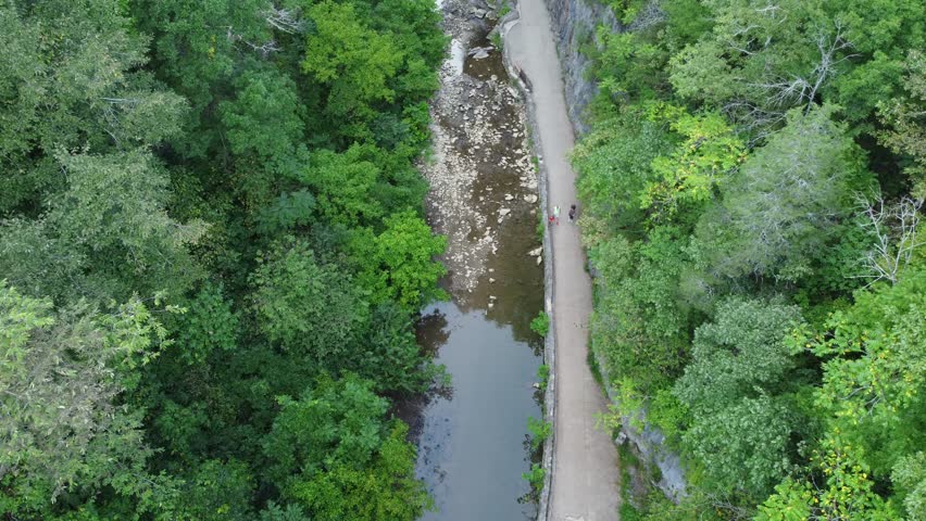 Beautiful Natural Bridge State Park
