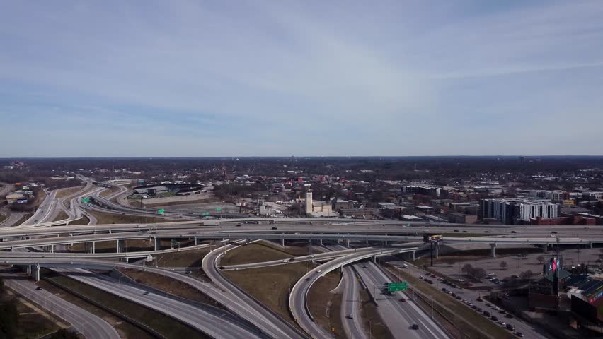 A view of the city of Louisville, Kentucky with junction of highways on the foreground.