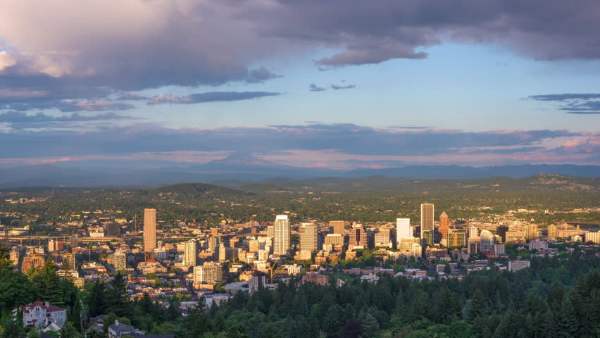Portland, Oregon downtown city skyline time lapse with Mt. Hood in the distance at dusk. Royalty-Free Stock Footage #1100338467