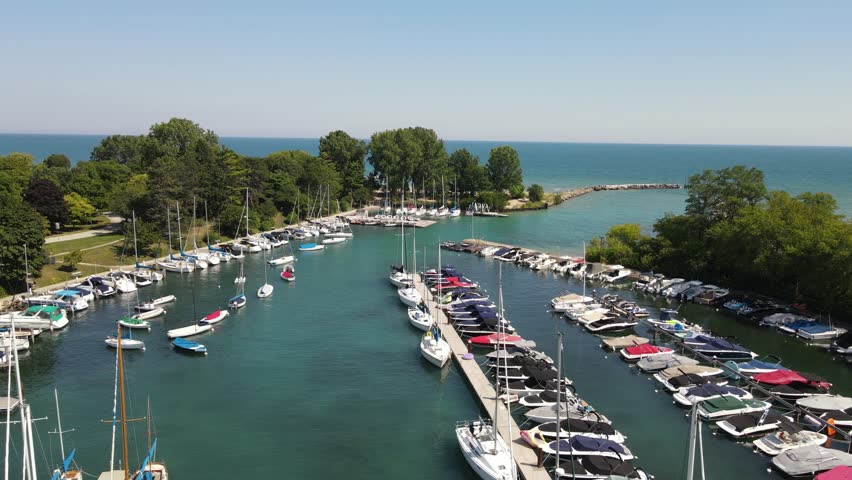 Lake Michigan Marina in Chicago suburbs