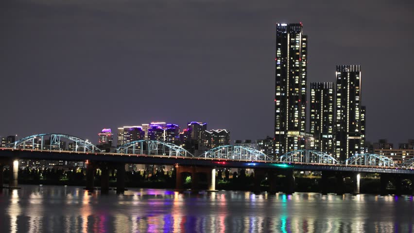 Time Lapse video, Seoul night view, Han River, Dongjak Bridge