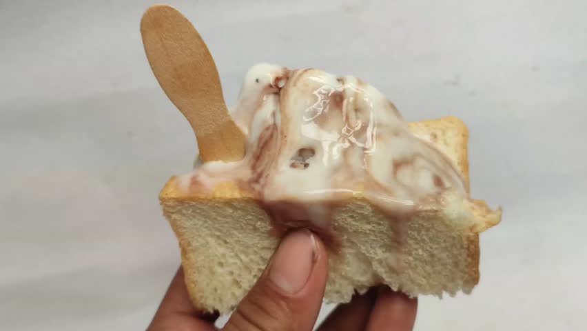 delicious ice cream from street food