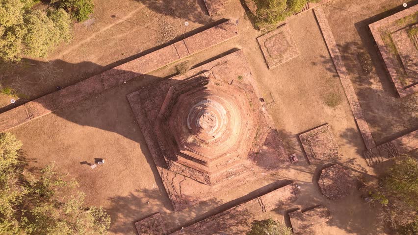 timelapse - beautiful old architecture historic of Ayutthaya in ...