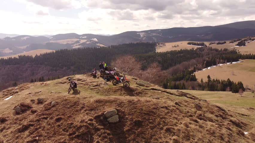 Riding on some of the enduro trails from the Red Bull Romaniacs with our tourguide Yoan. Close from the town of Sibiu in Transilvania lies the Carpatihans.