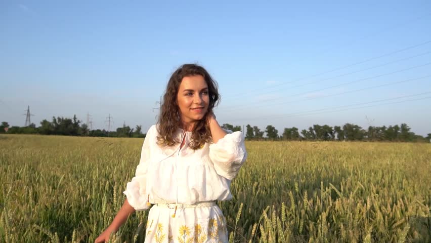 Slow Motion The girl in the field