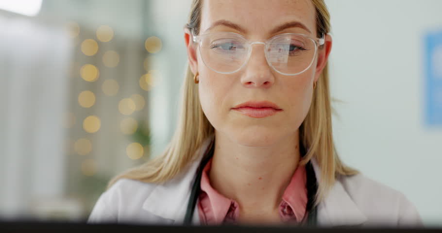 Thinking doctor, laptop and woman reading online medical research data, report or information about medicine clinical trial. Science, hospital laboratory and scientist problem solving 404 tech glitch Royalty-Free Stock Footage #1101919885