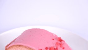 Strawberry roll cake, Short video clip