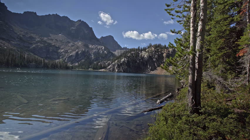 Alpine lake surrounded by mountain peaks in Sawtooth Mountains Stanley Idaho
