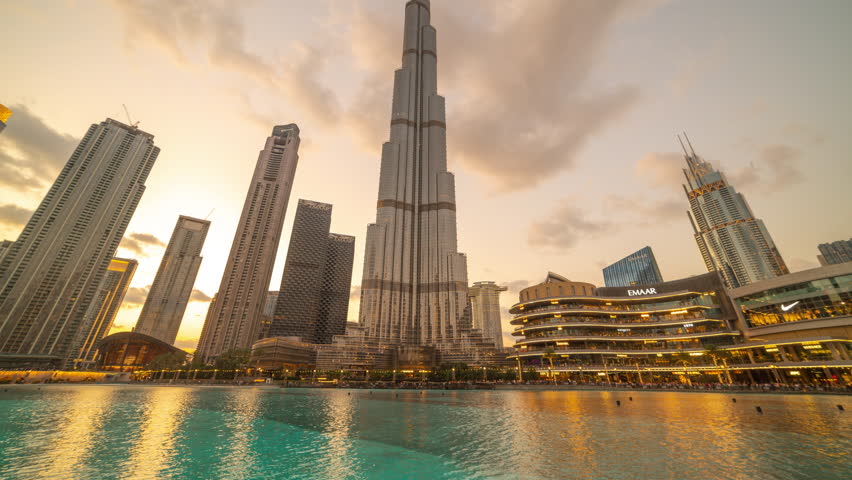 Timelapse Burj Khalifa at the sunset to night time in Dubai, United Arab Emirates