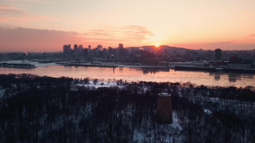 Montreal winter sunset from Parc Jean Drapeau