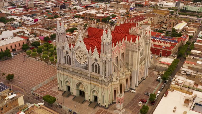 The Expiatory Temple of León, Mexico is an impressive neo-Gothic building with an 82-meter-high tower, built in 1921 to atone for the sins of the city.