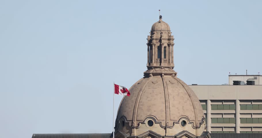 Zoom in to the top of the Alberta Legislature Building, Legislative Assembly of Alberta and the Executive Council of Alberta also call the Ledge