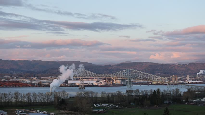 Timelapse of Longview, Washington Bridge