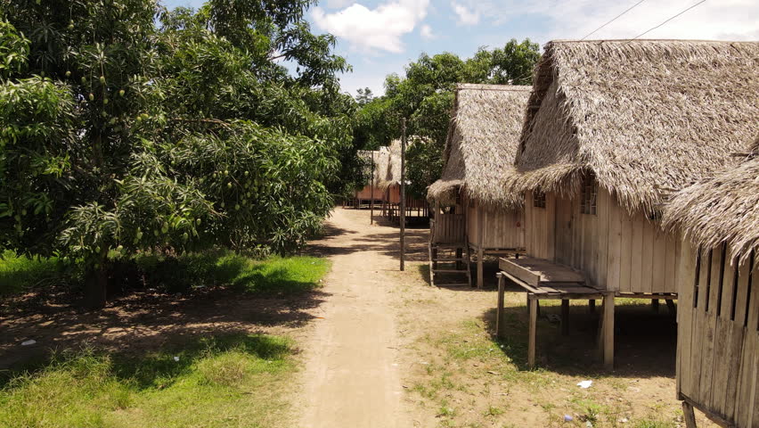 Houses of the indigenous peoples of peru