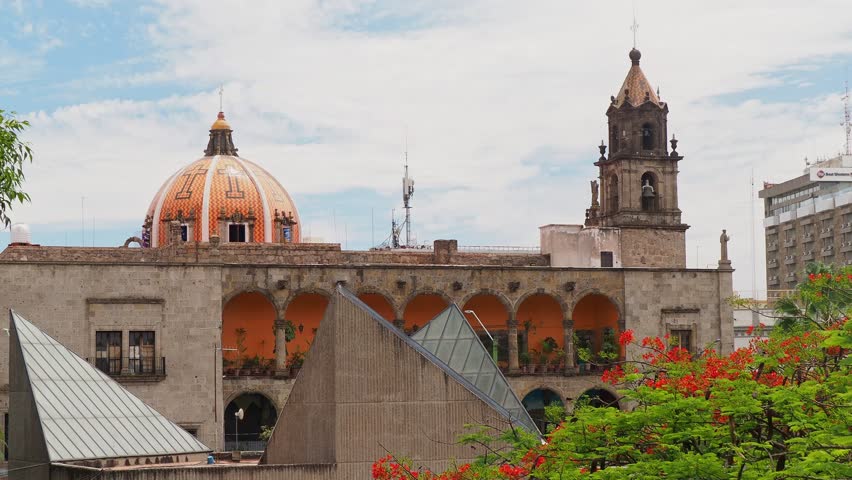 Daytime view of the Parroquia de San Juan de Dios at Mexico