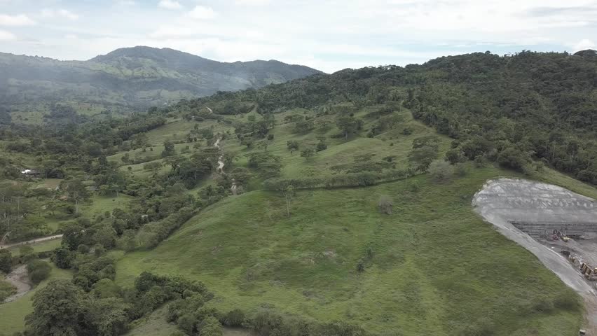 Construction of tunnel in Colombia