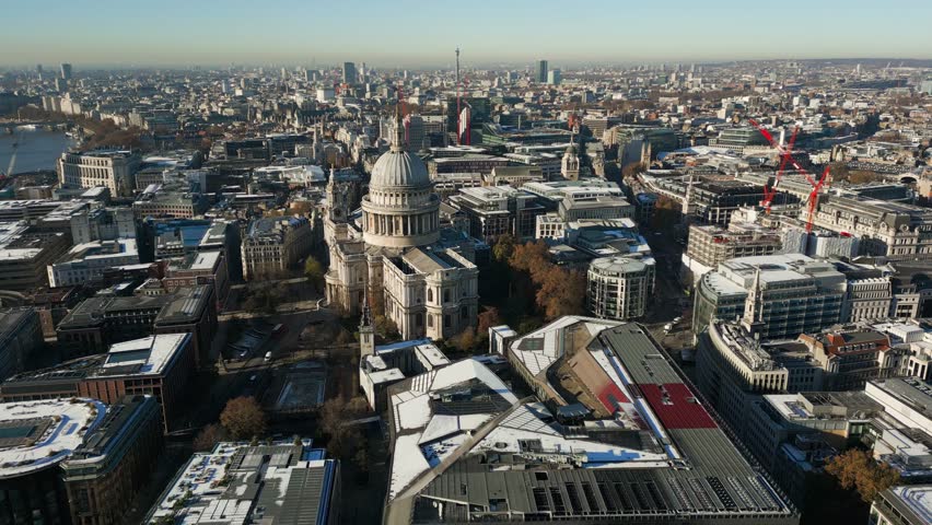 Drone Video: St Paul's, City Of London Royalty-Free Stock Footage #1103453429